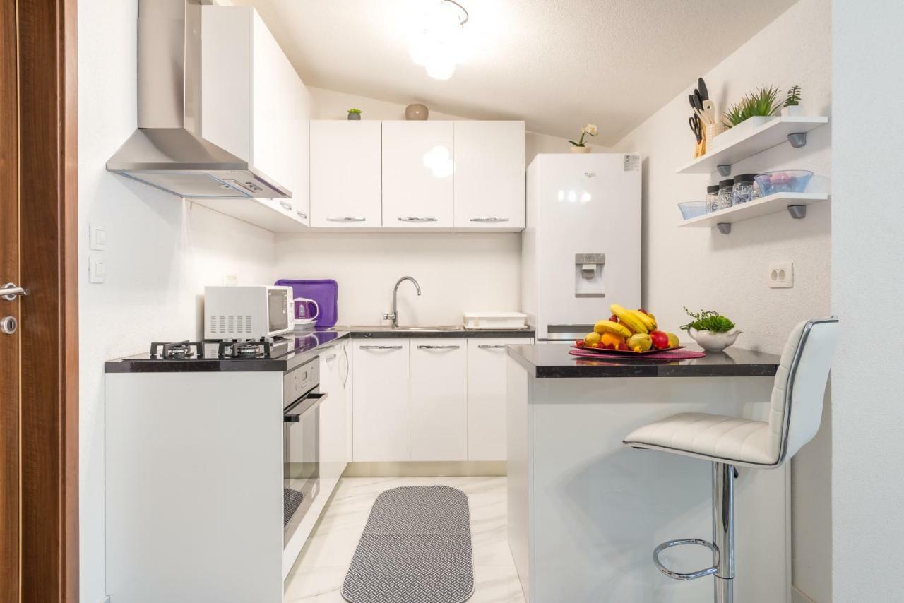 Tranquility And Nature In 4 Bedroom With Sea View Mokošica 외부 사진