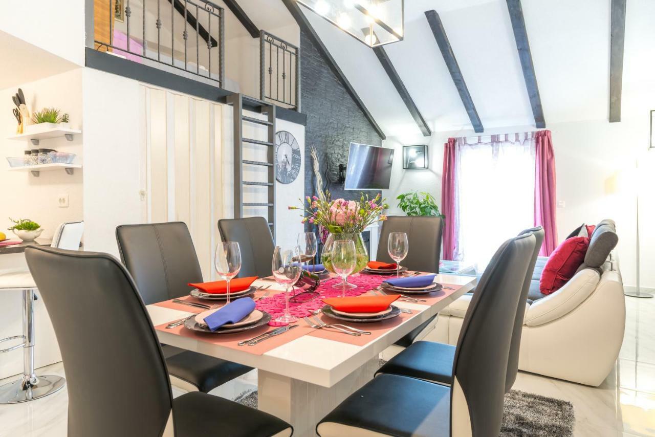 Tranquility And Nature In 4 Bedroom With Sea View Mokošica 외부 사진