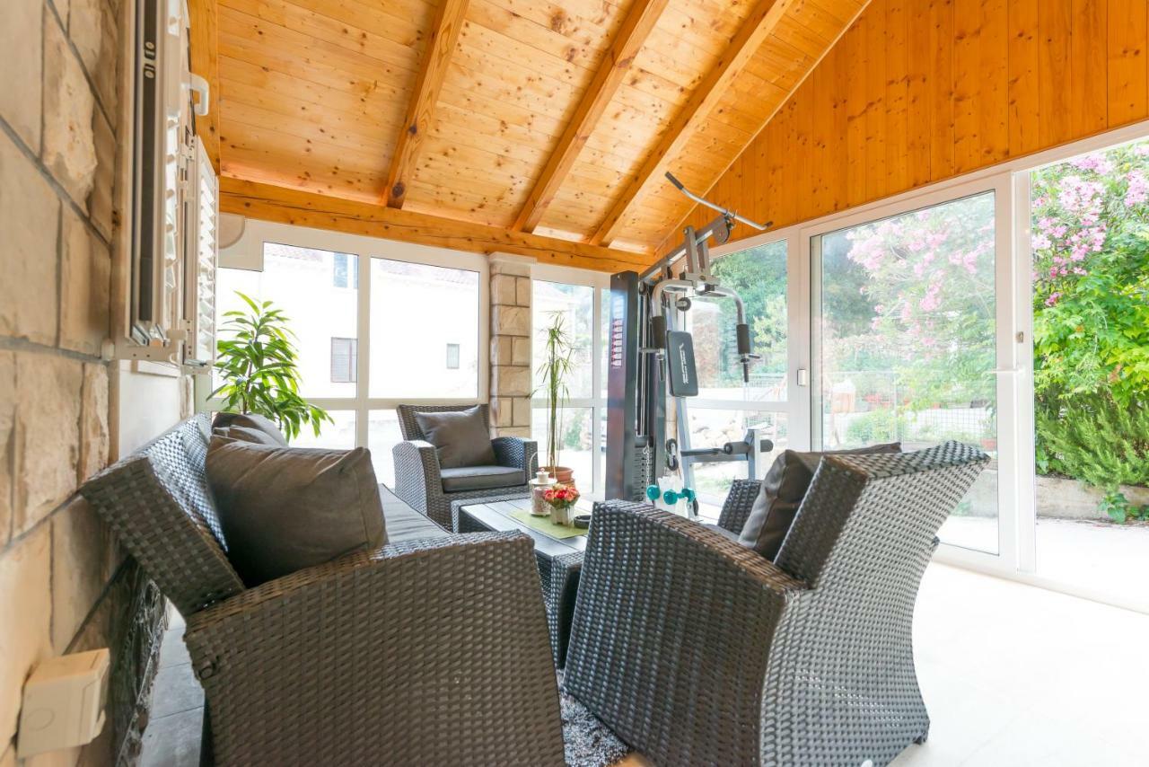 Tranquility And Nature In 4 Bedroom With Sea View Mokošica 외부 사진
