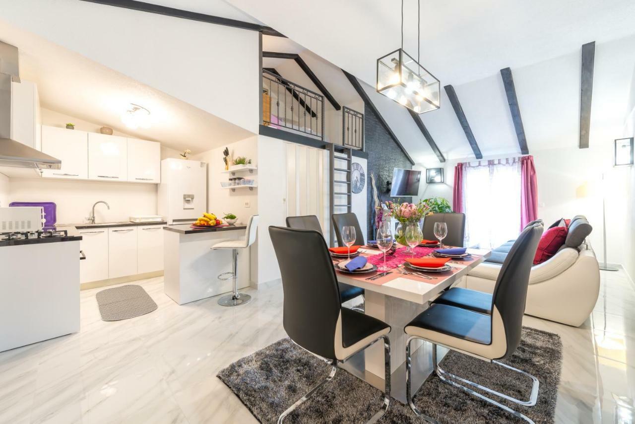 Tranquility And Nature In 4 Bedroom With Sea View Mokošica 외부 사진