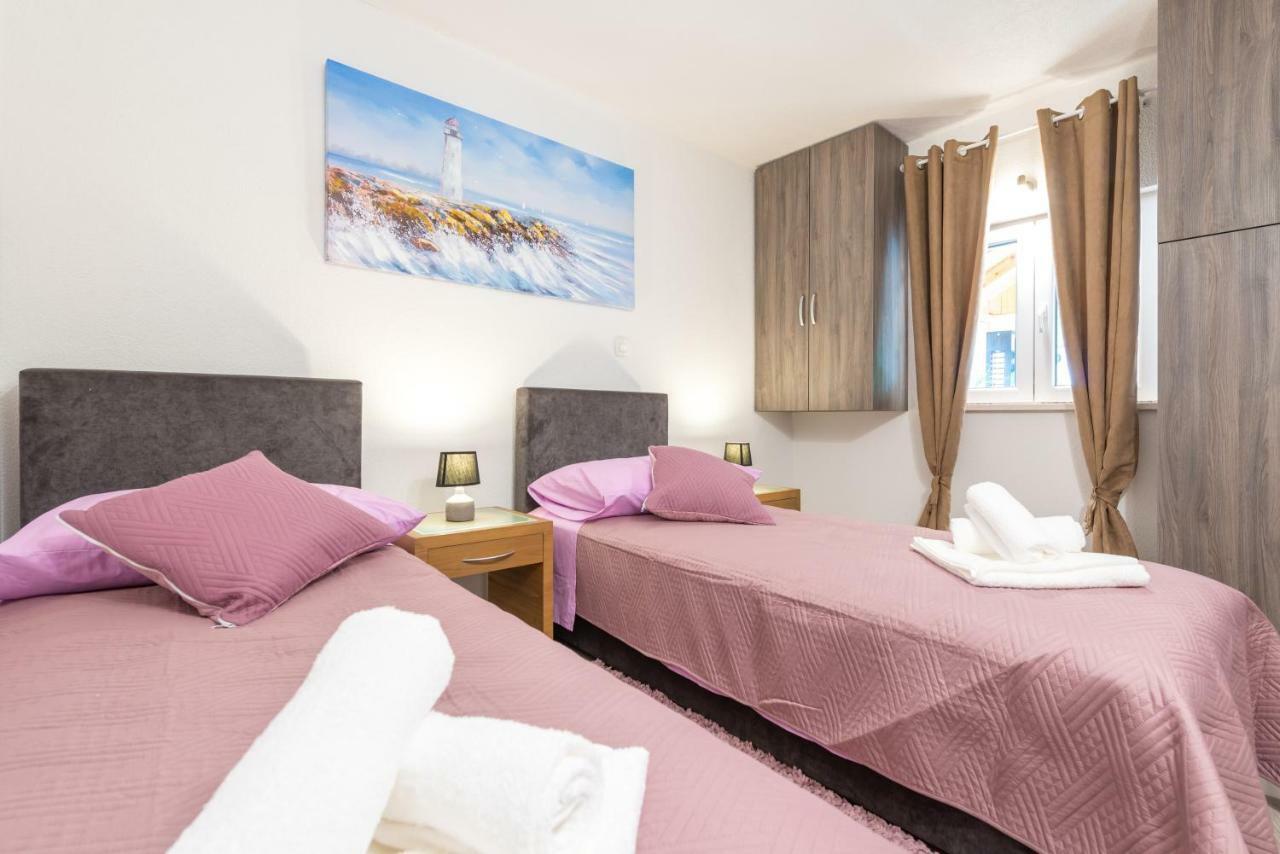 Tranquility And Nature In 4 Bedroom With Sea View Mokošica 외부 사진
