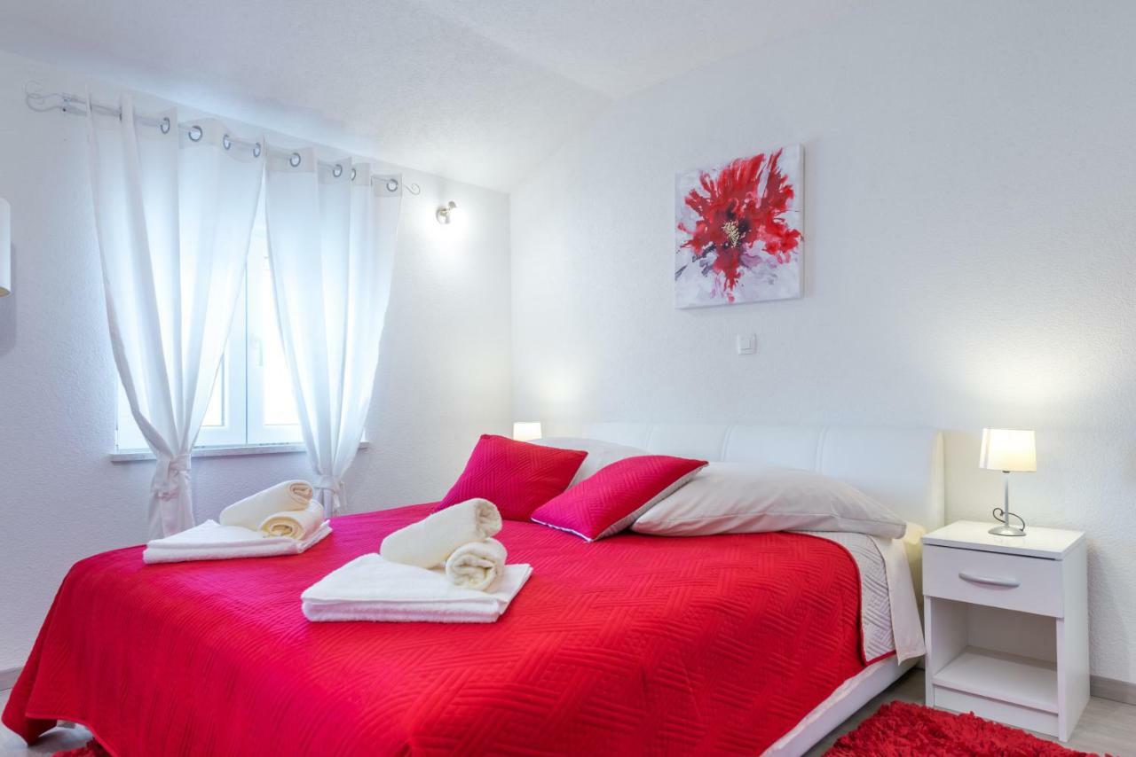 Tranquility And Nature In 4 Bedroom With Sea View Mokošica 외부 사진