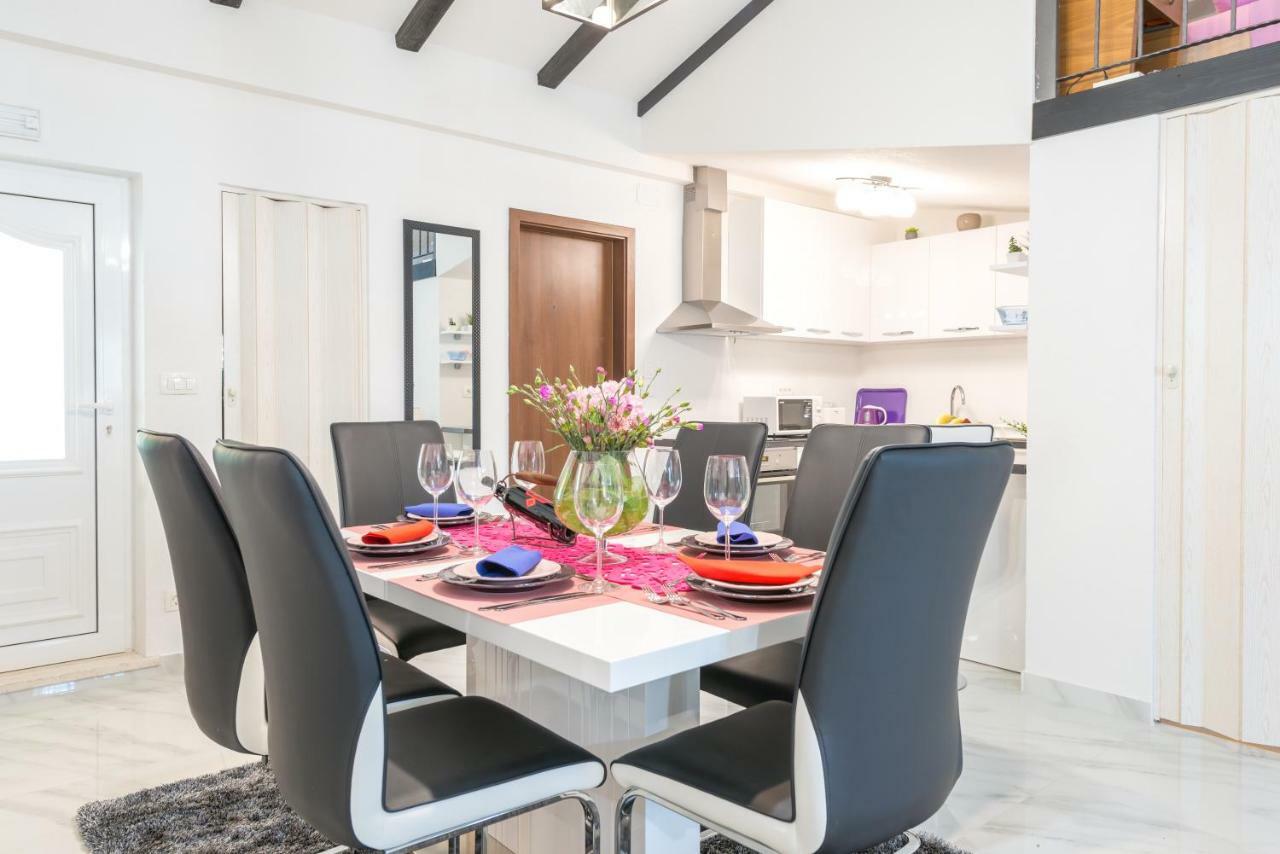 Tranquility And Nature In 4 Bedroom With Sea View Mokošica 외부 사진